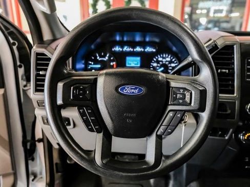Used 2018 Ford F550 2WD Regular Cab Super Duty image 14