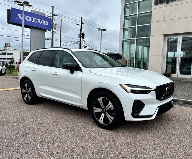 Certified 2024 Volvo XC60 T8 Plus AWD/4WD image 1