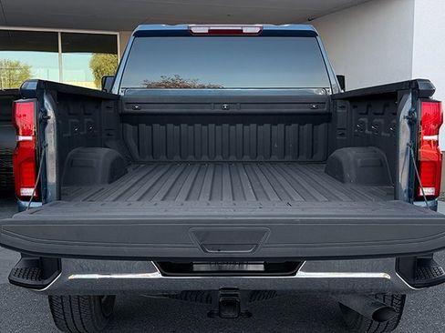 Used 2025 Chevrolet Silverado 2500 LTZ w/ LTZ Convenience Package image 23