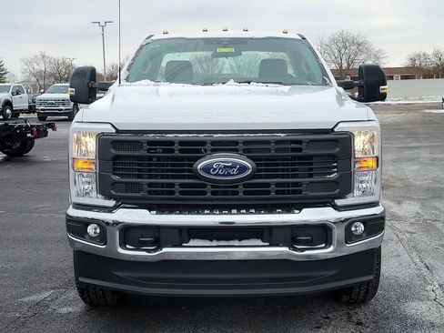 New 2026 Ford F350 XL w/ FX4 Off-Road Package image 2