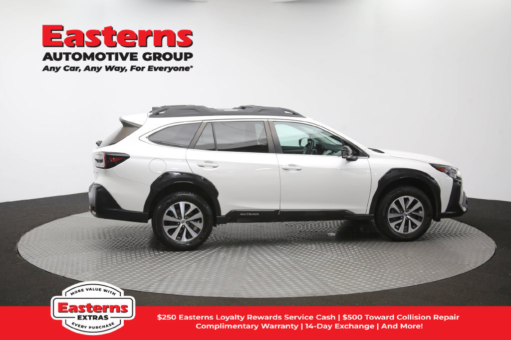 Used 2023 Subaru Outback Premium AWD/4WD image 45