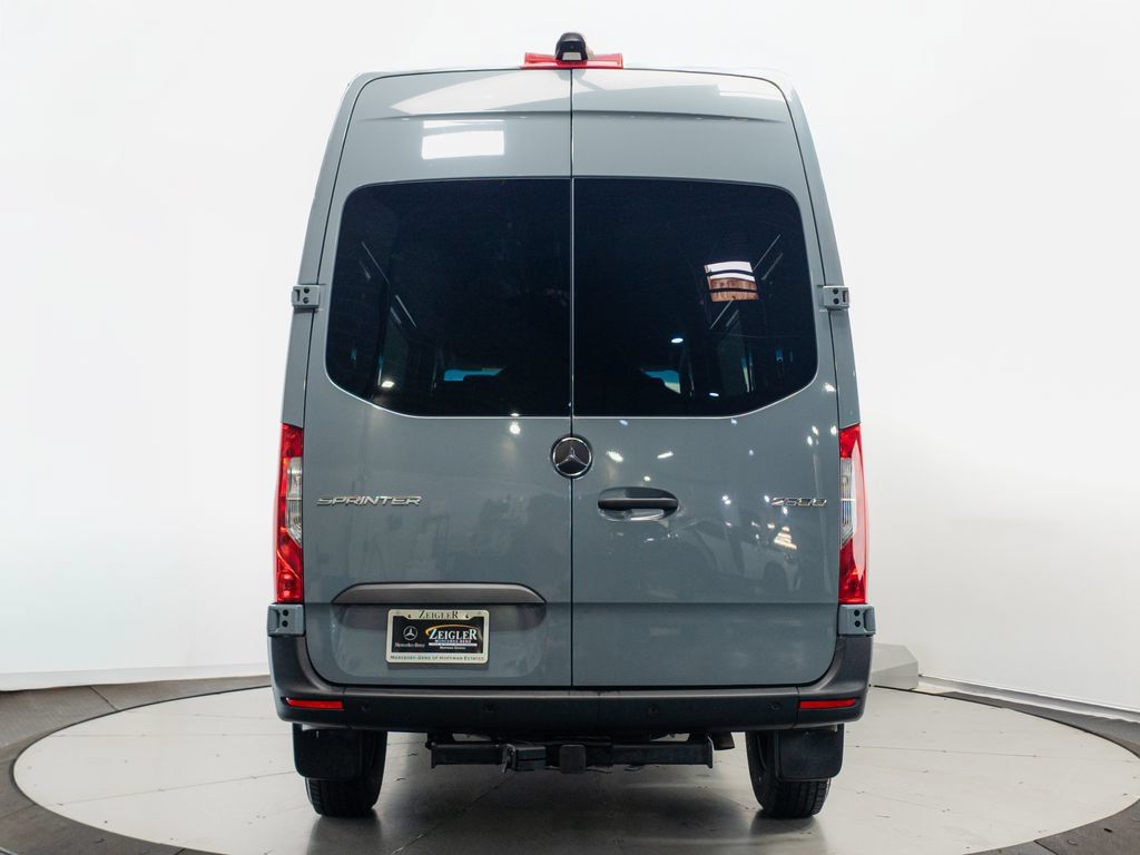 Used 2025 Mercedes-Benz Sprinter 2500 image 25