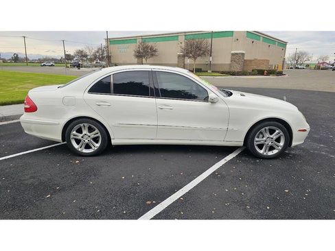 Used 2006 Mercedes-Benz E 350 E 350 4dr Sedan image 4