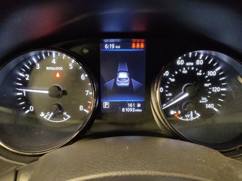 Used 2021 Nissan Rogue Sport S image 23