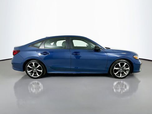 Used 2025 Honda Civic Sport image 4