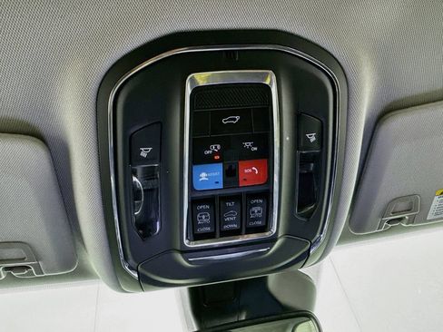 Used 2023 Jeep Grand Cherokee 4WD 4xe image 14