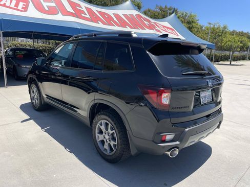 Certified 2025 Honda Passport TrailSport image 29