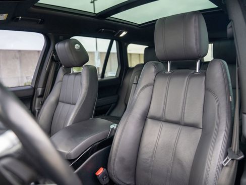 Used 2017 Land Rover Range Rover HSE AWD/4WD image 5