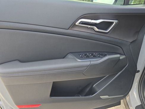 New 2026 Kia Sportage EX image 18