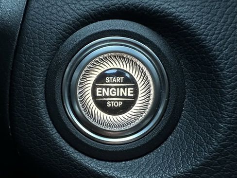 Certified 2022 Mercedes-Benz GLC 300 4MATIC image 23