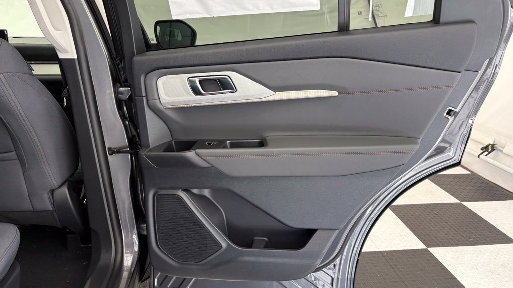 New 2026 Ford Explorer Active AWD/4WD image 34