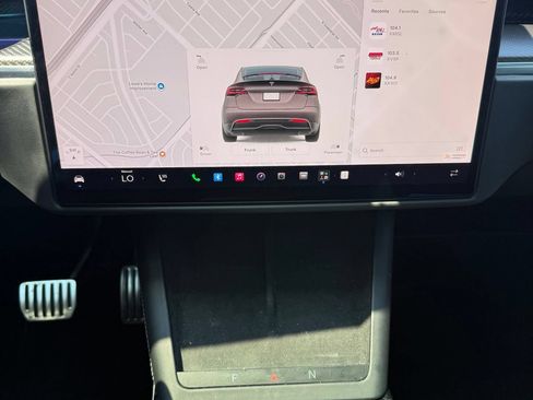 Used 2022 Tesla Model X Plaid AWD/4WD image 7