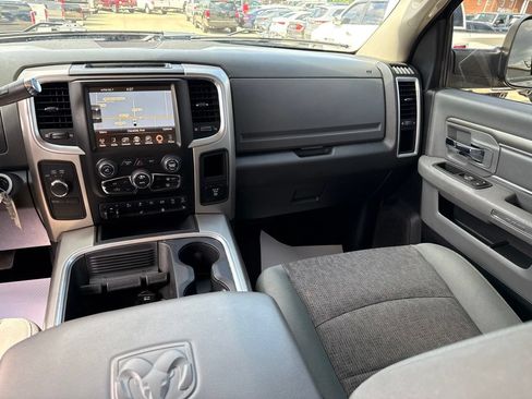 Used 2017 RAM 2500 Big Horn w/ Sport Appearance Group AWD/4WD image 10