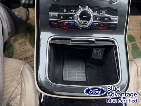 Used 2022 Lincoln Nautilus Reserve w/ Luxury Package image 20