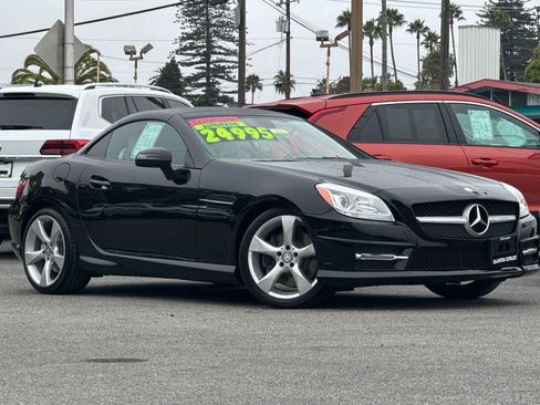Used 2015 Mercedes-Benz SLK 350 image 2