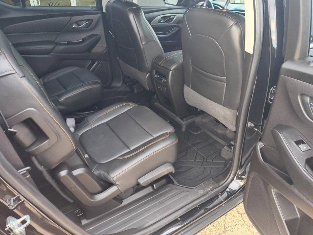 Used 2019 Chevrolet Traverse LT w/ LT Premium Package AWD/4WD image 9