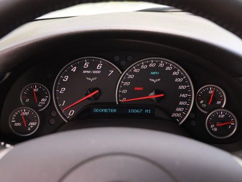 Used 2011 Chevrolet Corvette Coupe w/ 1LT RWD image 15