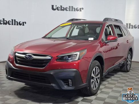 Used 2022 Subaru Outback Premium AWD/4WD image 3