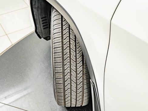Used 2018 Lexus RX 450h AWD w/ Luxury Package image 42