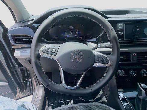 Used 2024 Volkswagen Taos S FWD image 10