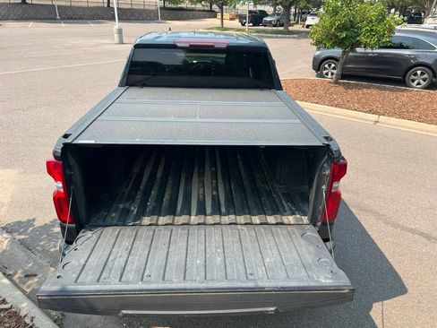 Used 2019 Chevrolet Silverado 1500 LT Trail Boss w/ Convenience Package AWD/4WD image 20