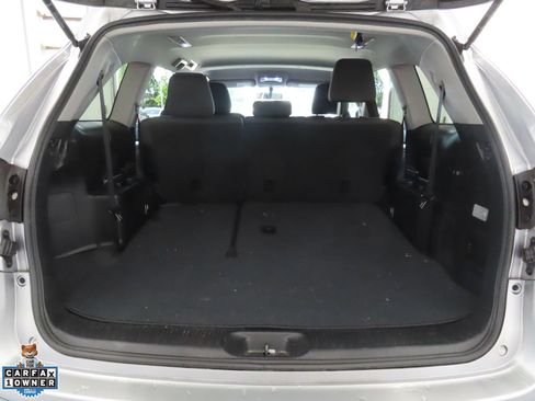 Used 2016 Toyota Highlander LE FWD image 22
