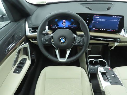 Used 2025 BMW X1 xDrive28i w/ Convenience Package image 11