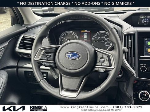 Used 2024 Subaru Forester Premium image 8