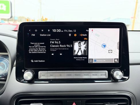 Used 2023 Hyundai Kona SEL image 11