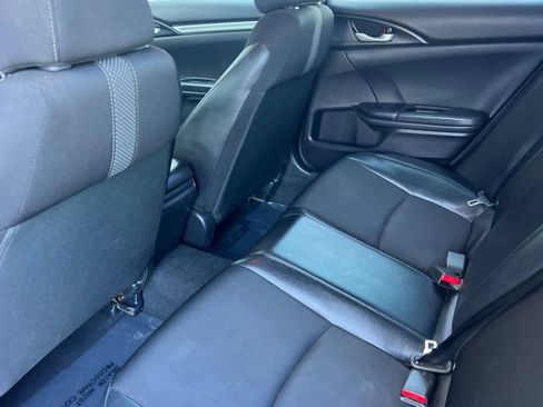 Used 2021 Honda Civic Sport image 4