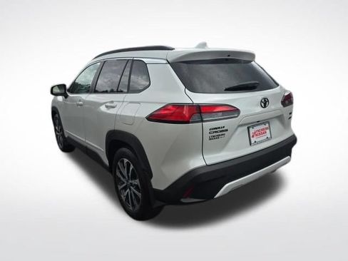 Used 2024 Toyota Corolla Cross XLE w/ Convenience Package AWD/4WD image 3