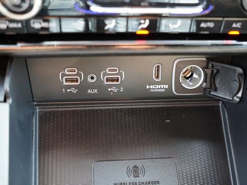 Certified 2025 Jeep Grand Cherokee L Summit AWD/4WD image 34