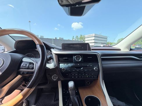 Used 2018 Lexus RX 350 AWD w/ Premium Package image 17