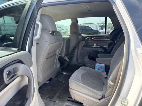 Used 2016 Buick Enclave Convenience FWD image 9