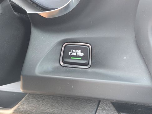 Used 2020 Chevrolet Camaro LT RWD image 12