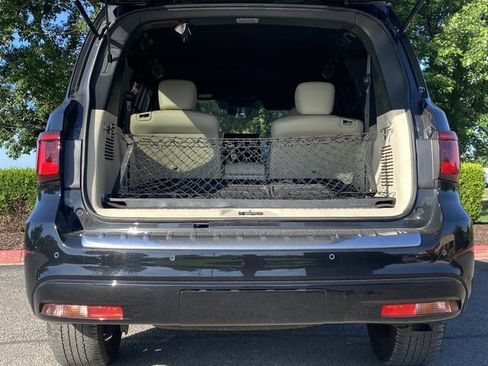 Used 2024 INFINITI QX80 Sensory w/ Cargo Package AWD/4WD image 6