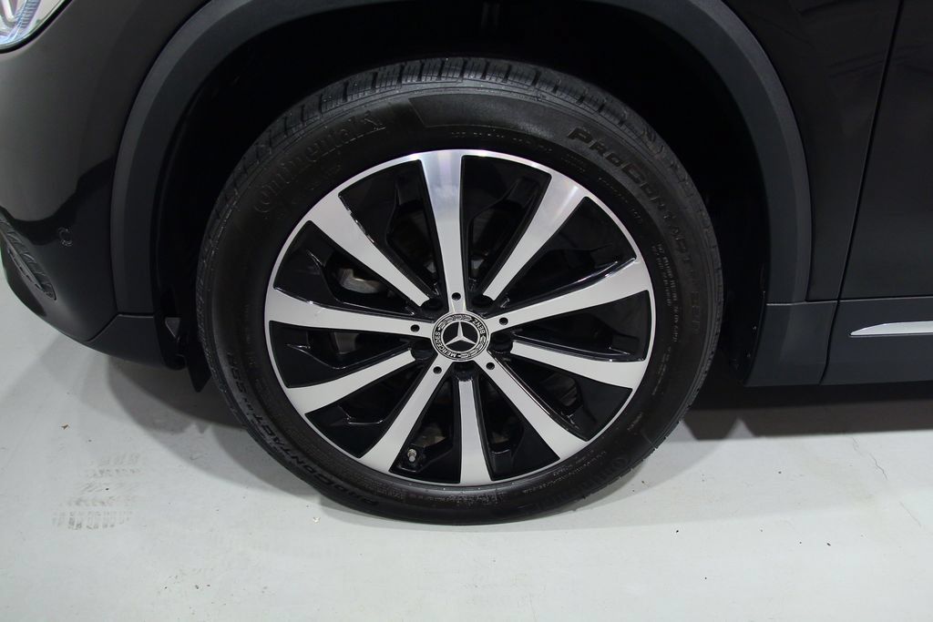 Certified 2023 Mercedes-Benz GLA 250 4MATIC image 18