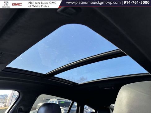 Used 2023 BMW X6 M image 23