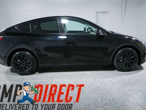 Used 2023 Tesla Model Y Long Range AWD/4WD image 6