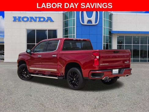 Used 2025 Chevrolet Silverado 1500 High Country w/ Technology Package AWD/4WD image 5