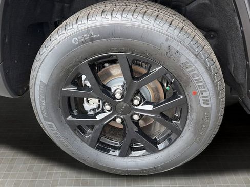 New 2026 Jeep Grand Cherokee Laredo image 45