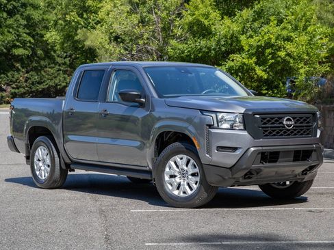 Used 2022 Nissan Frontier S w/ Technology Package AWD/4WD image 3