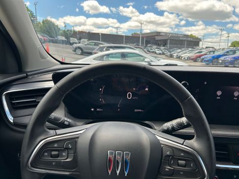 Used 2025 Buick Encore GX Preferred FWD image 29