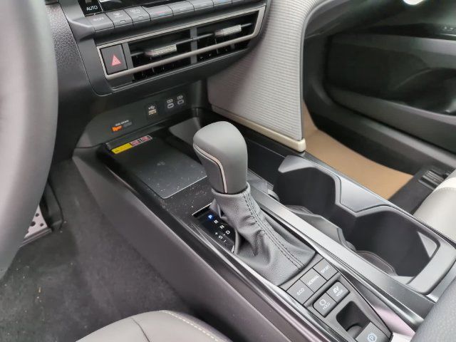 Used 2026 Toyota Camry SE FWD image 20