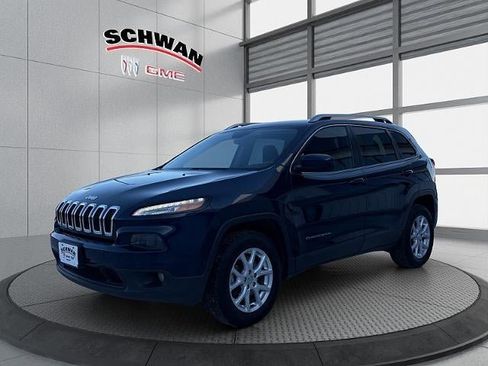 Used 2015 Jeep Cherokee Latitude w/ Comfort/Convenience Group image 8