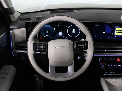Certified 2025 Hyundai Santa Fe Calligraphy FWD image 22