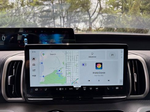 Used 2025 Ford Expedition Max Active image 18