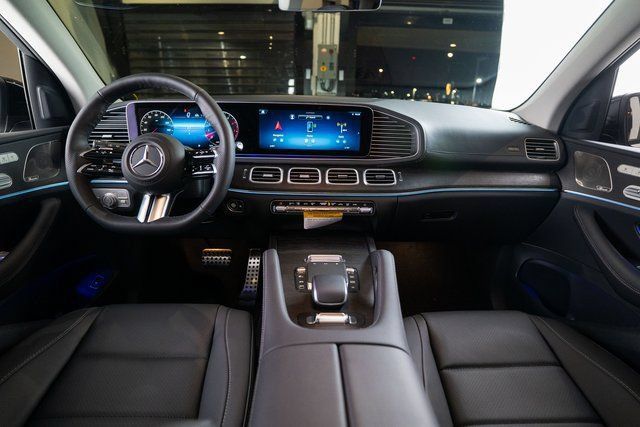 Certified 2026 Mercedes-Benz GLS 450 4MATIC image 9