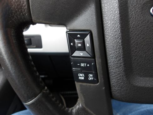 Used 2014 Ford F150 FX4 w/ Equipment Group 402A Luxury image 16