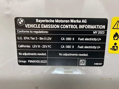 Used 2023 BMW i4 eDrive35 RWD image 39